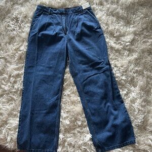 NWT Abercrombie Ultra High Rise Wide leg trouser jeans